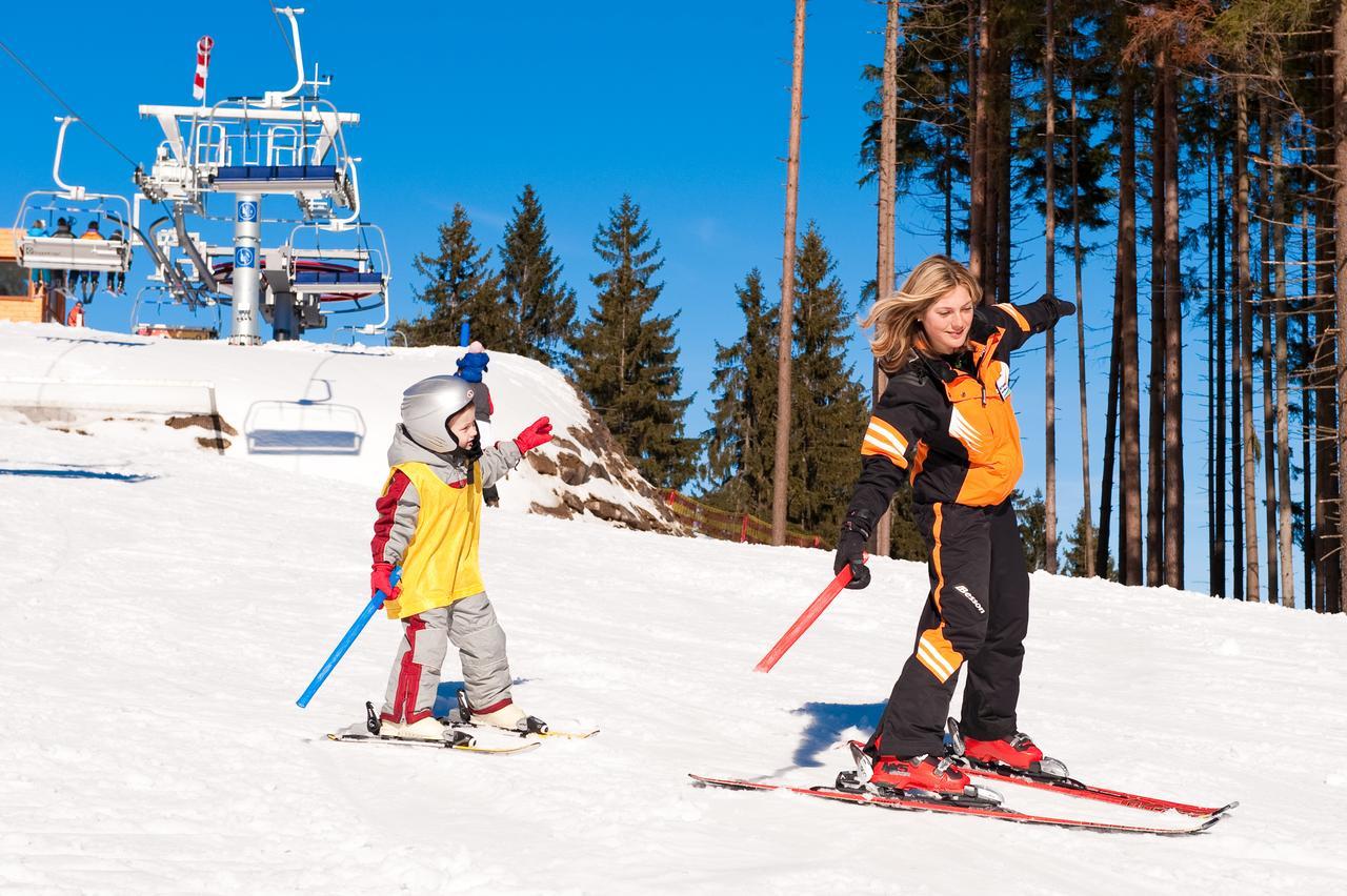 Jbx Resort Apartments Lipno リプノ・ナト・ヴルタヴォウ エクステリア 写真