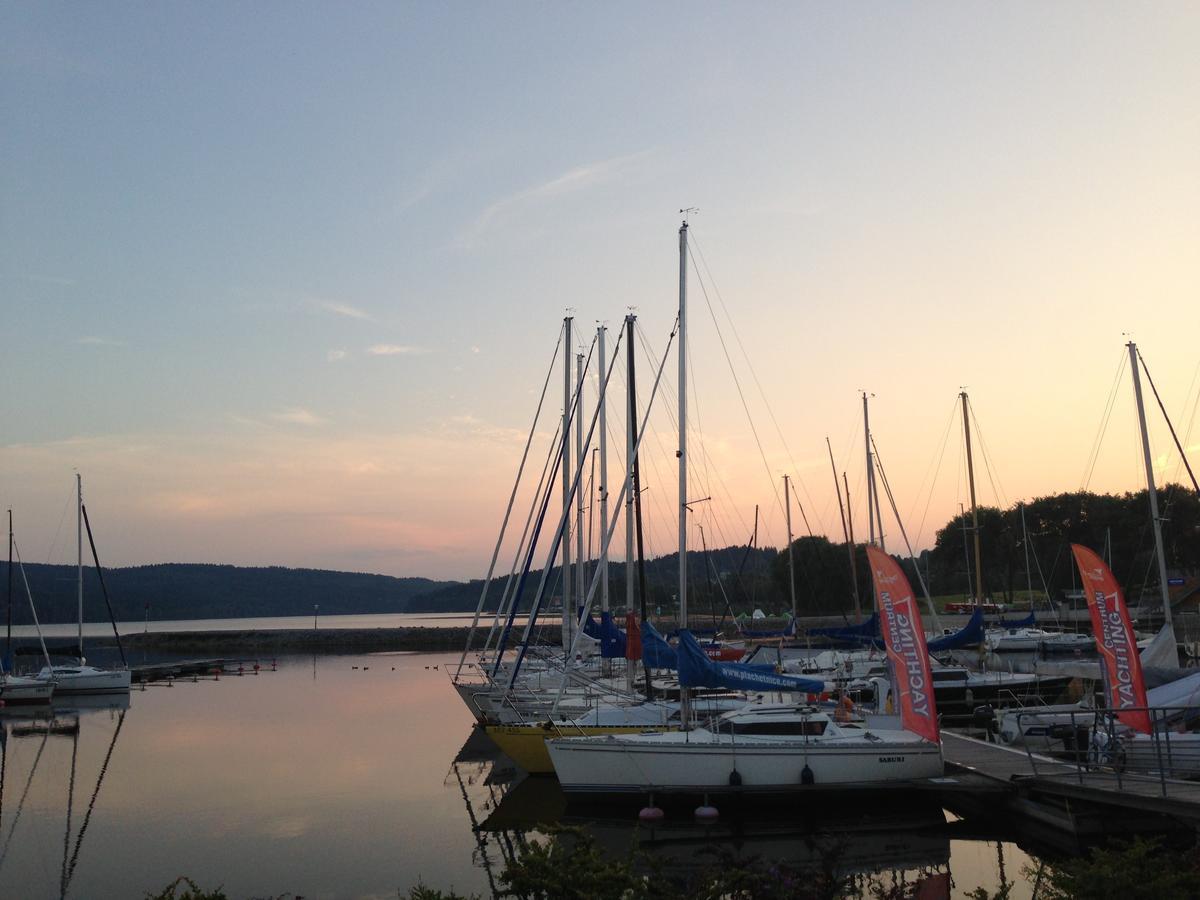 Jbx Resort Apartments Lipno リプノ・ナト・ヴルタヴォウ エクステリア 写真